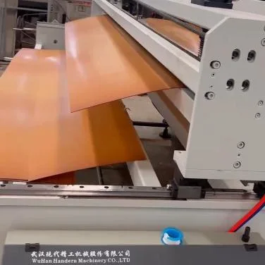 Ligne d'extrusion de plaque creuse en PP ABA de 1800 mm/feuille ondulée en PE Machine de fabrication/ ligne de production de boîte ondulée en plastique