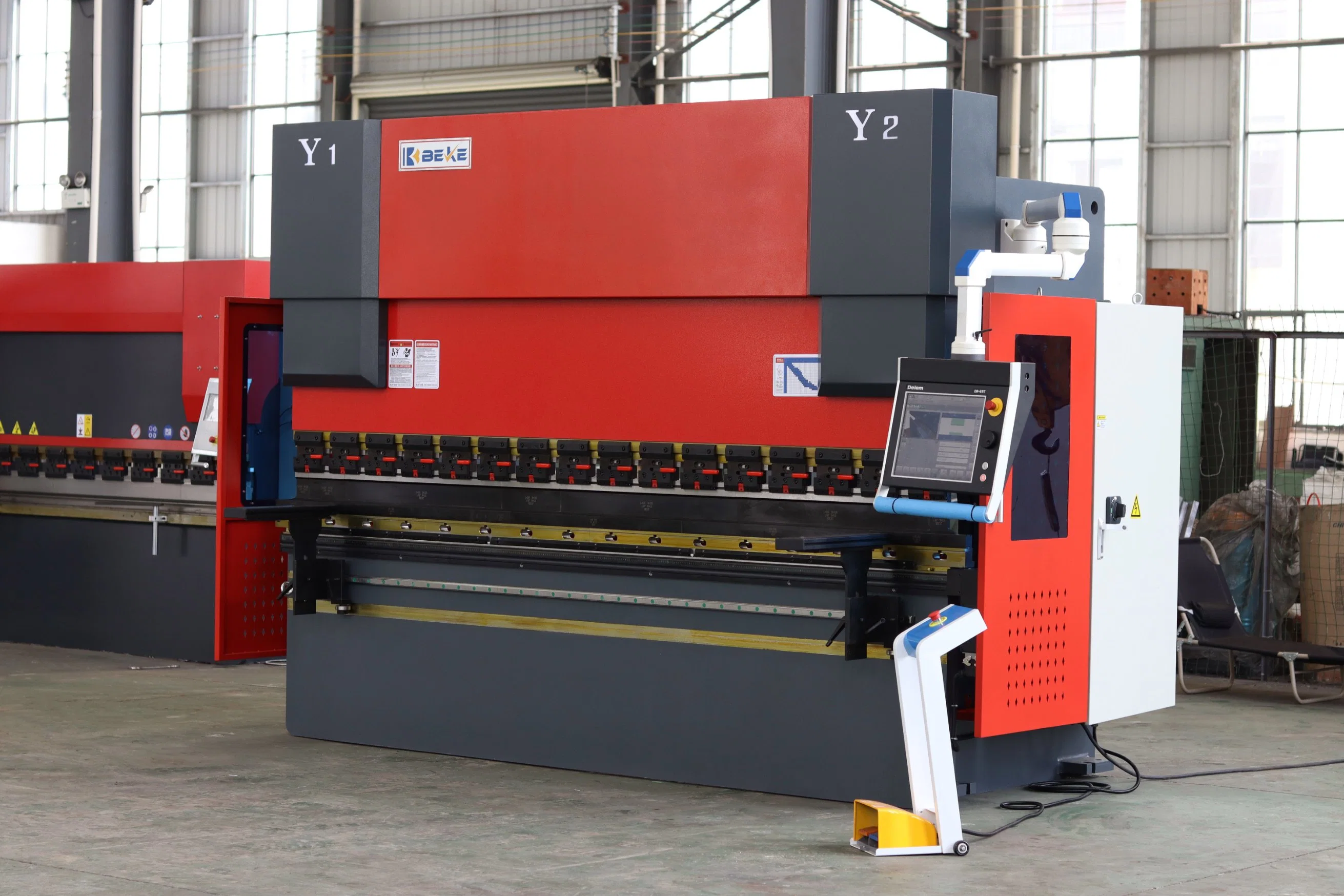 Best Choice Da69t System 135t3200 6+1axis Carbon Steel Sheet Bending Machine