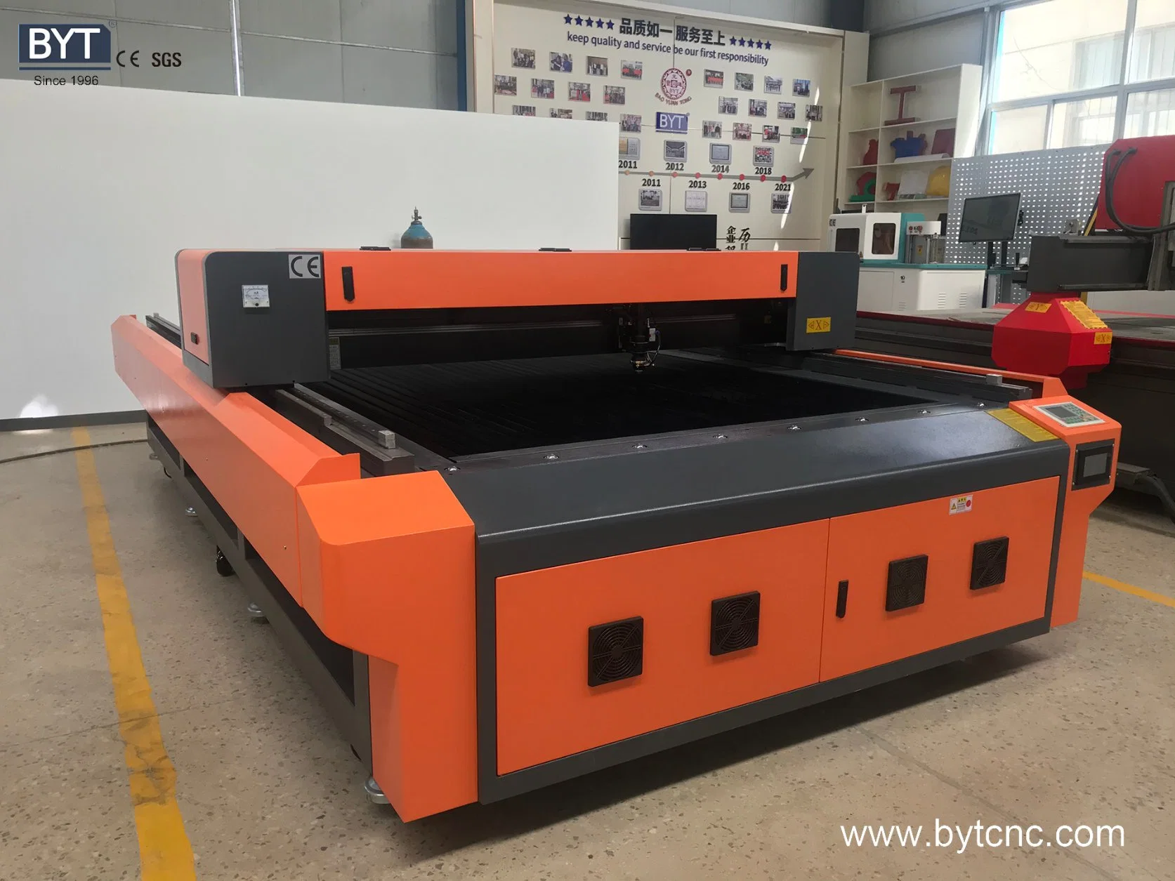 Bytcnc Direct Sales Big Cutting Area 1325 Laser Steel Iron Sheet Cutting Stone Engraving Laser Cutting Machine Price