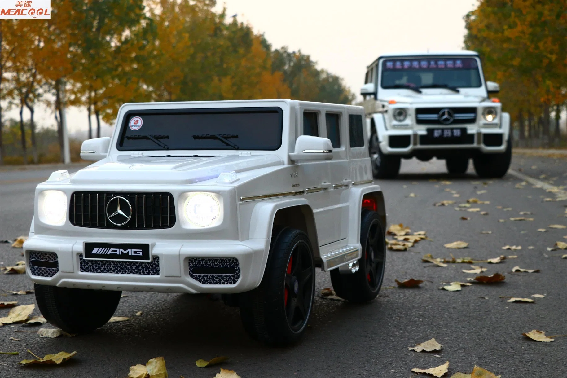 Simulación de doble tracción eléctrica alquiler de coches de juguete para niños con Bluetooth 2.4G