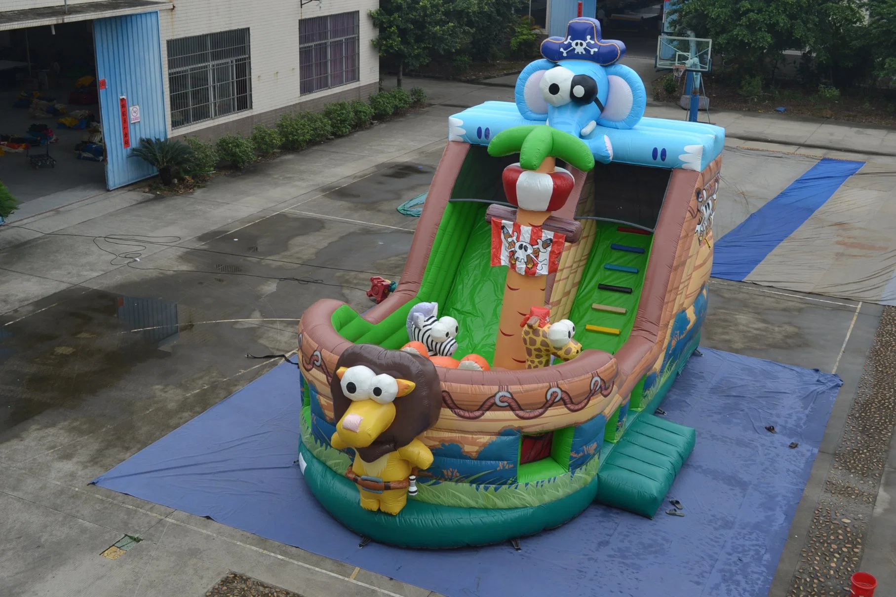 Inflatable Captain Elephant Pirate Ship (AQ01225)