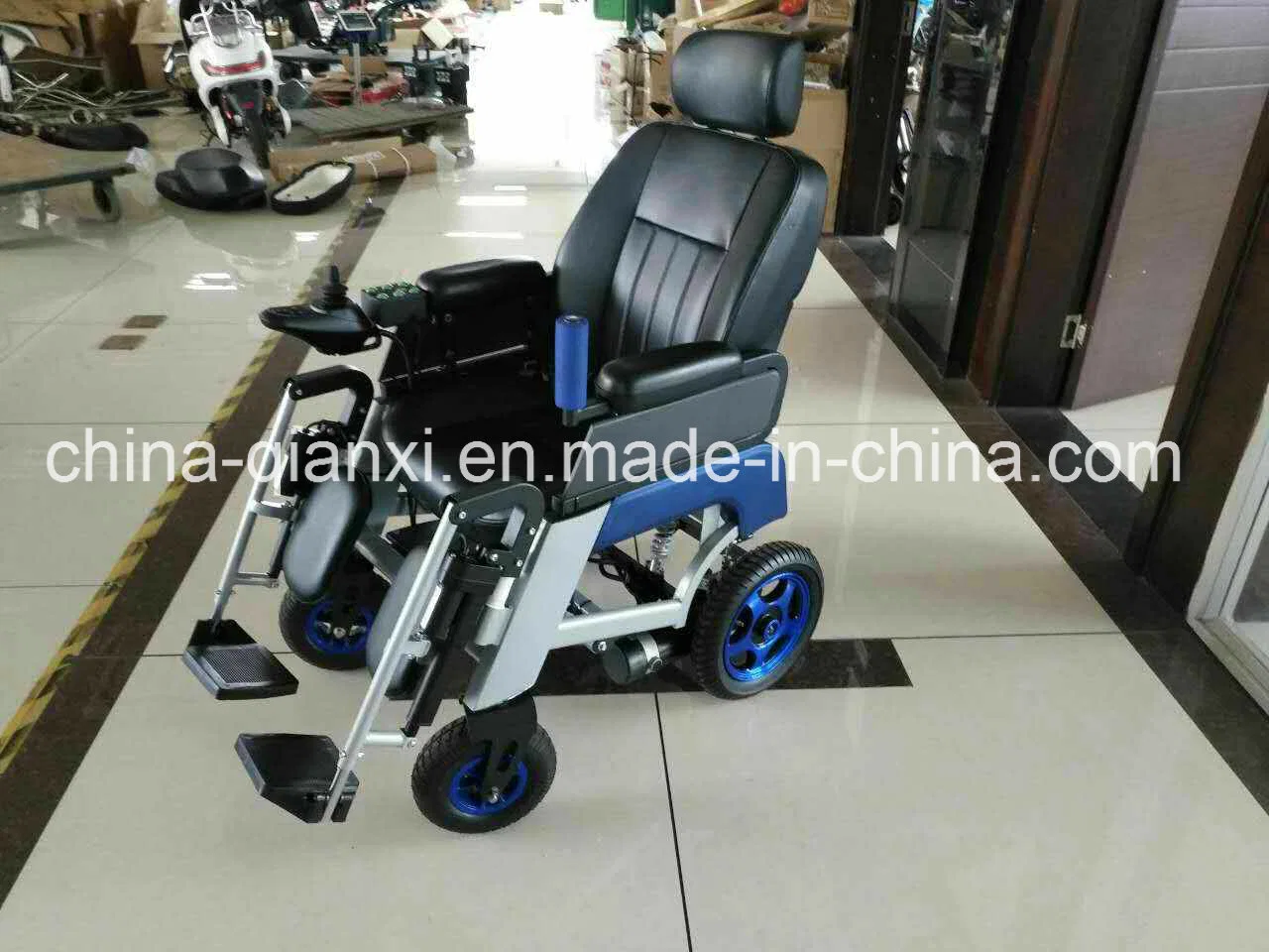 New Design Lithium Electric Wheelchair with Ce