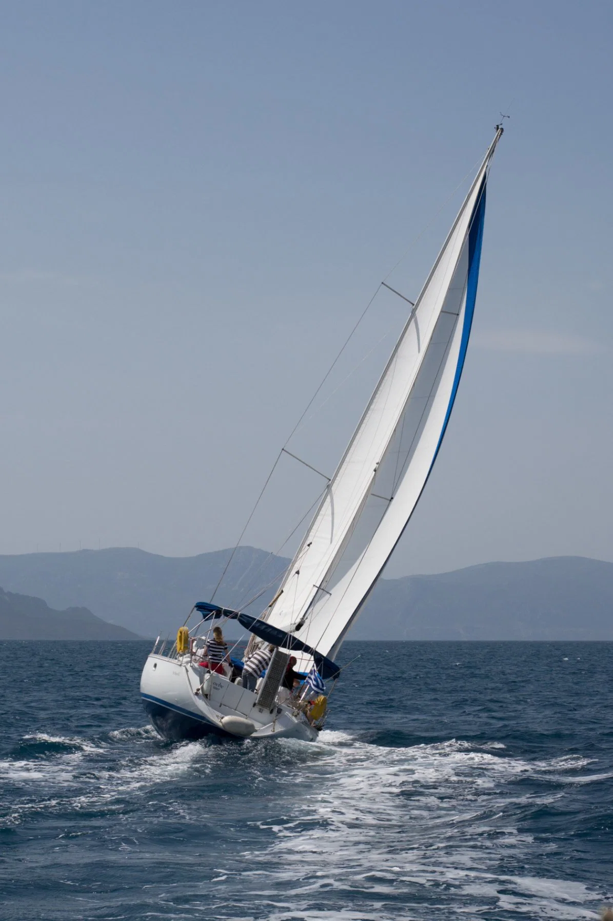 Size Customed High Strength Sailboat for Sale