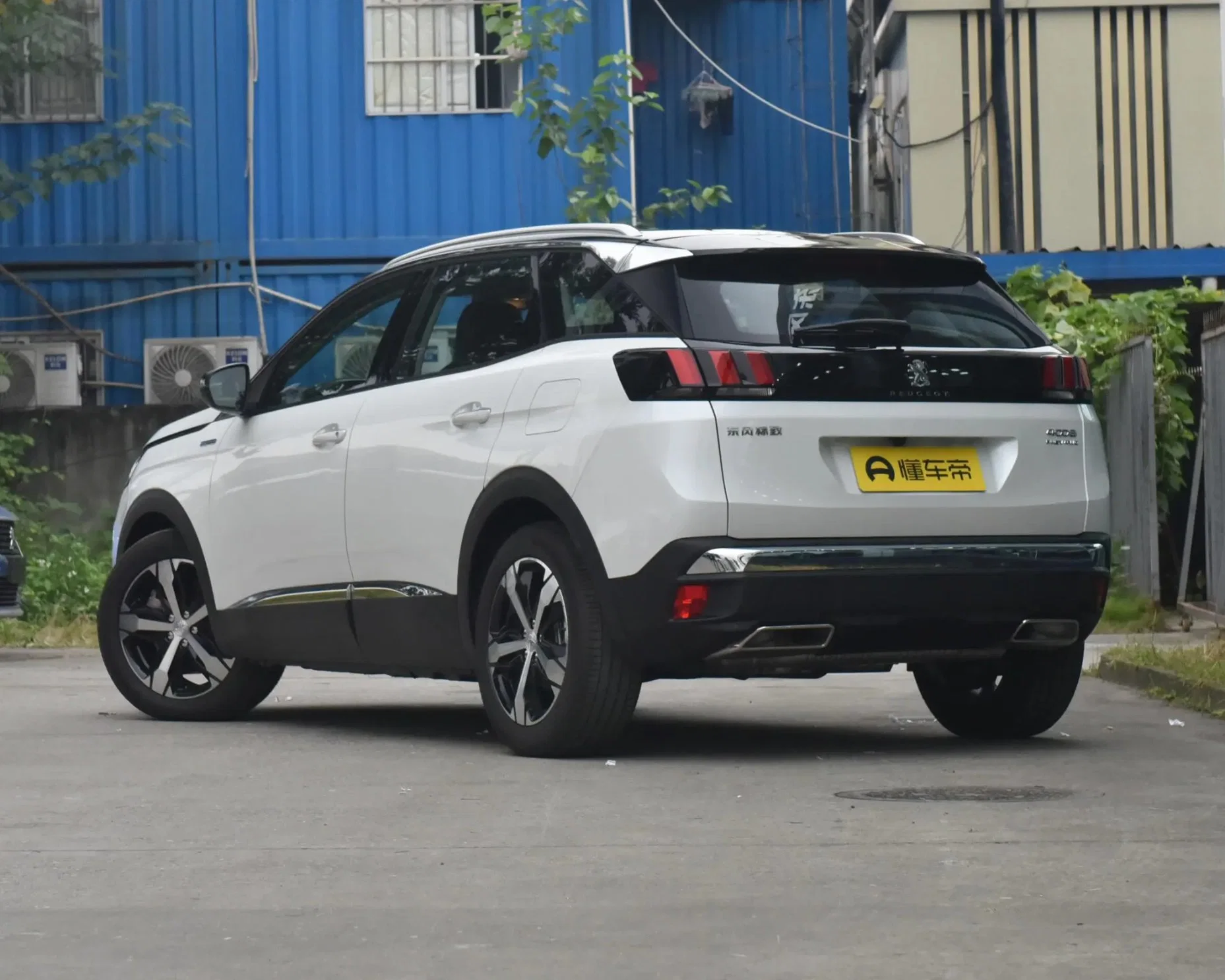 2023 Peugeot 4008 Phev Plug-in Hybrid Version with a Displacement of 1600cc used Car