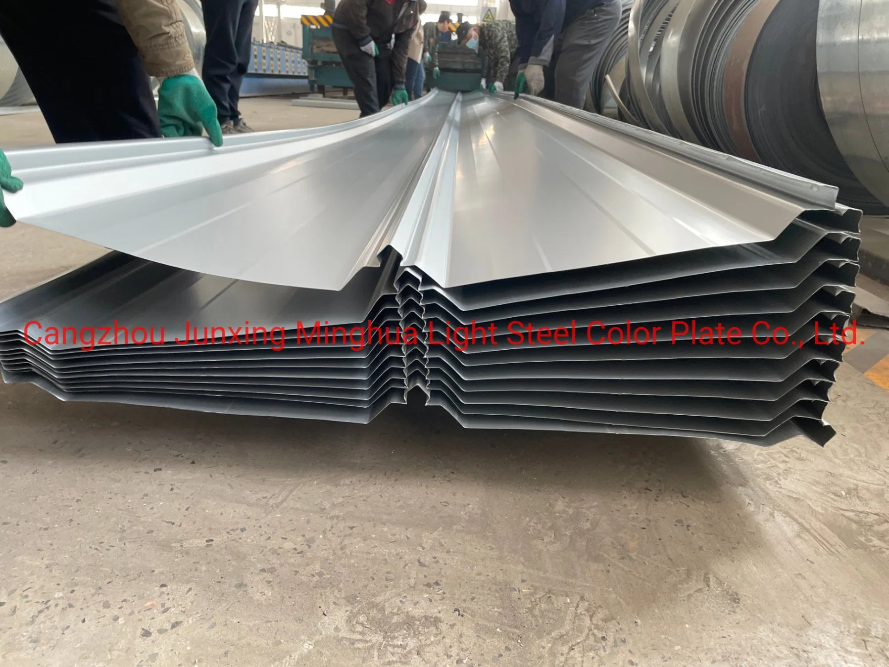 Good Quality Low Price Building Material Yx51-410-820 Type Color Coated Galvanized Steel Panel Color Metal Roof Panel