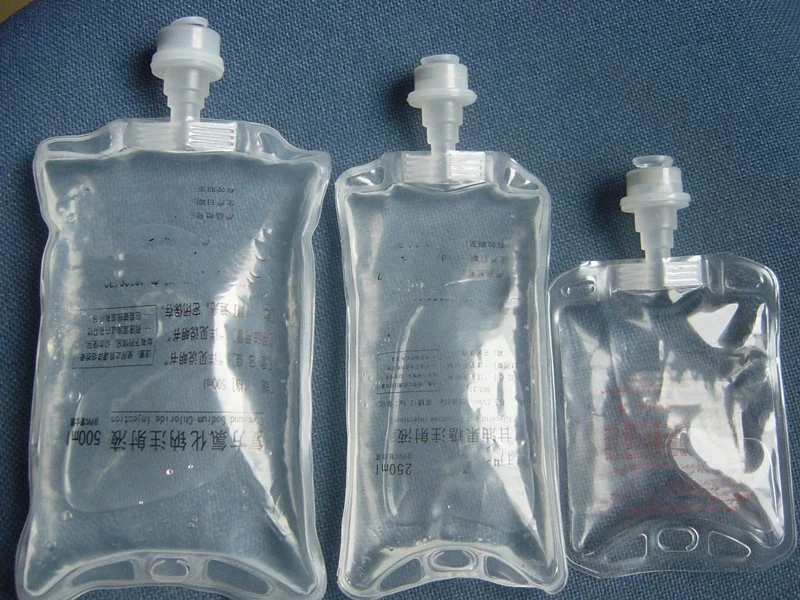 100 مل 250 مل فيلم طبي غير PVC شفاف Saline IV كيس فارغ لا يمكن التخلص منه من مادة PVC IV