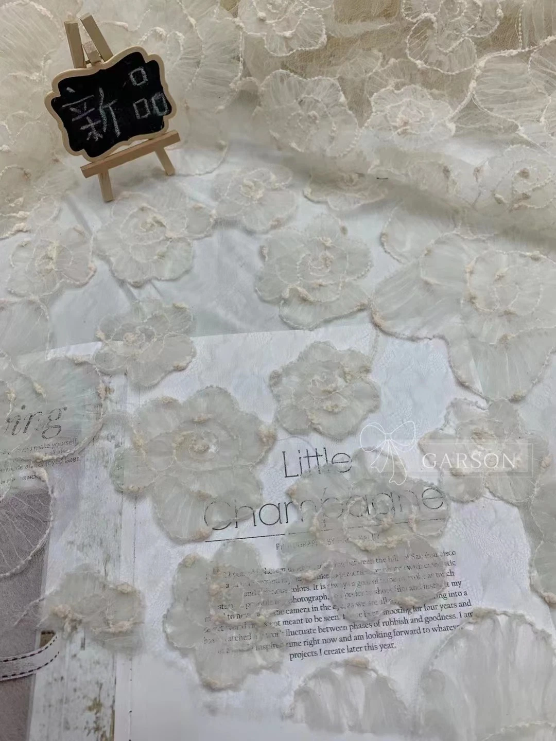 Hot Sale off-White Chemical Embroidery Lace Fabric for Party Dress