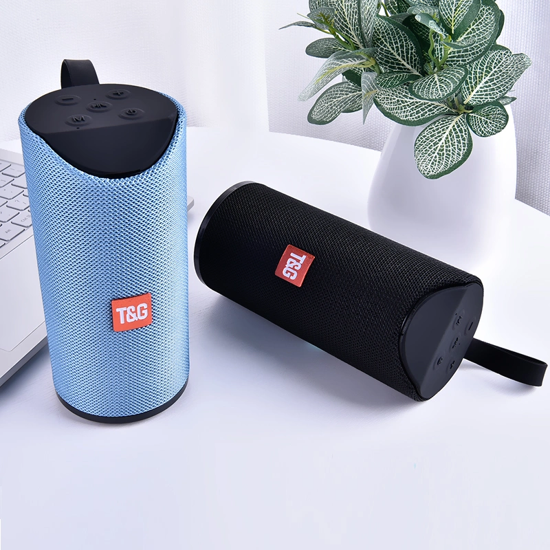 Faible consommation électrique 10W Batterie 1200mAh Enceinte portable sans fil Bluetooth 4.2 avec crochet