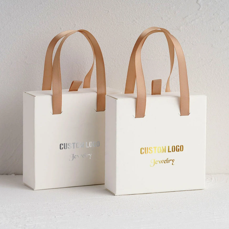 O logotipo personalizado jóias de papelão Dom Bag Colar Caixa de Desenho de Caixa de papel da gaveta deslizante do pacote com espuma preta para embalagem de jóias