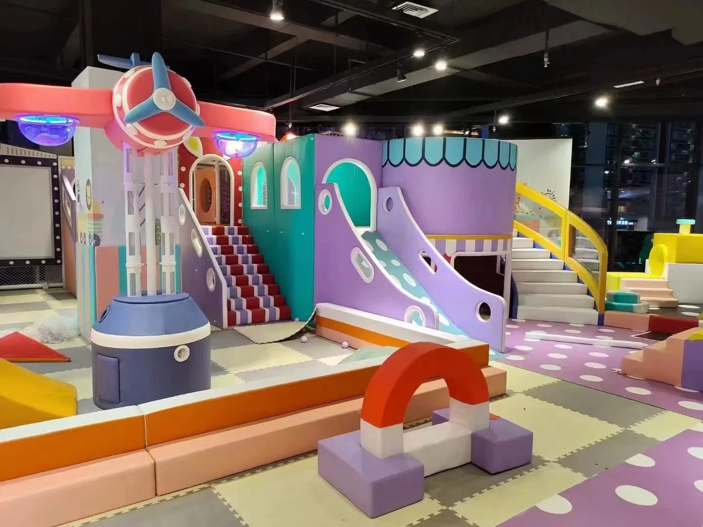 Мяч Pit Trampoline Playground Слайд игрушка Amusement Soft Play в помещении Игровая площадка (Ty-14047)