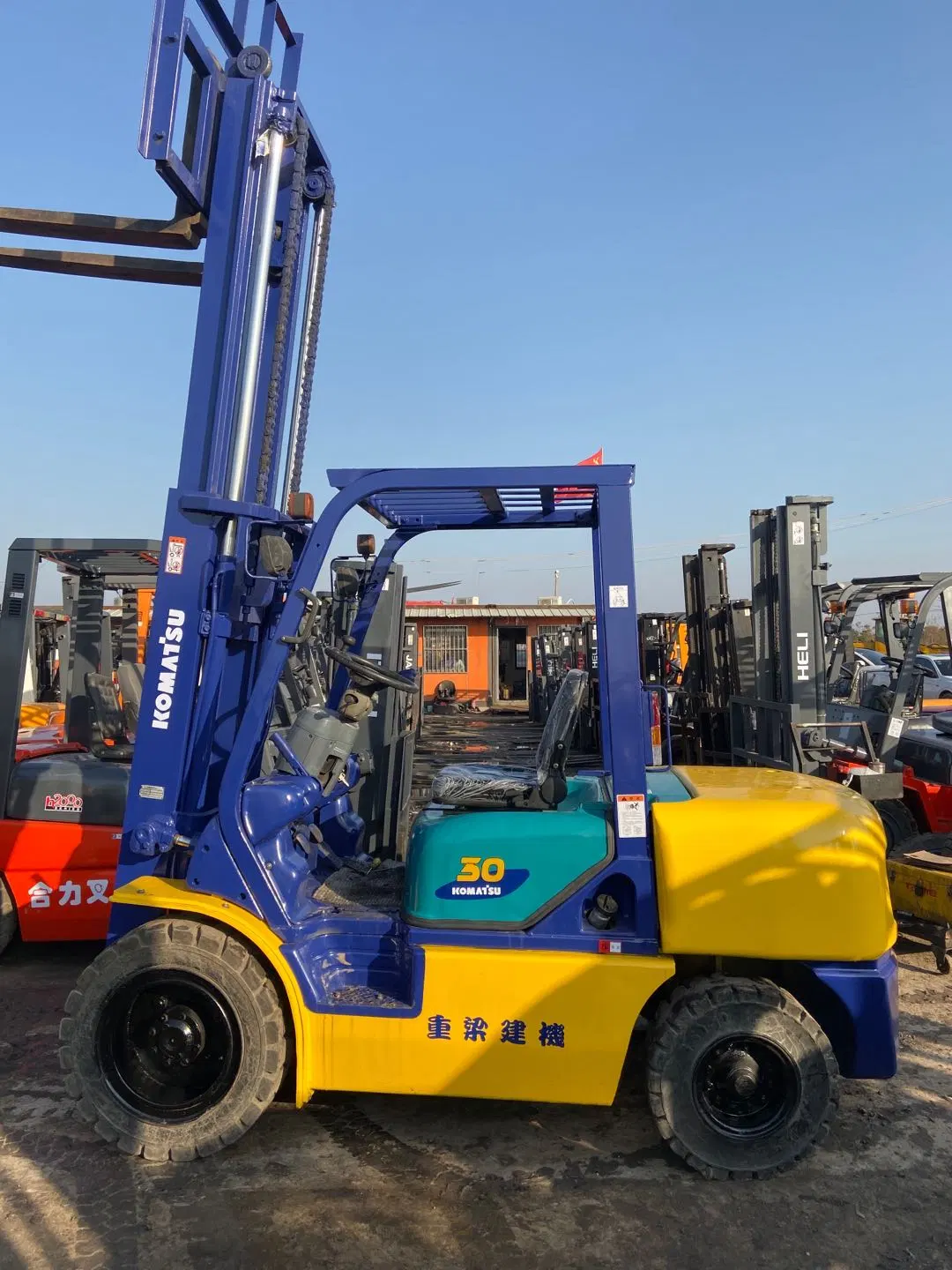 Diesel Forklift Truck Komatsu Used Diesel Engine 3ton Truck Mini Forklifts