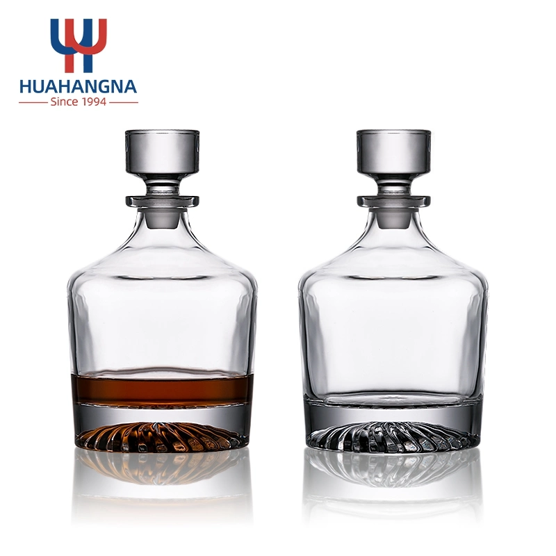 Huahangna Free Sample Classic Design 900ml Liquor Bottle Holder Whiskey Decanter Set with 6 Whisky Glasses in Gift Box for Gin Rum Tequila Wine