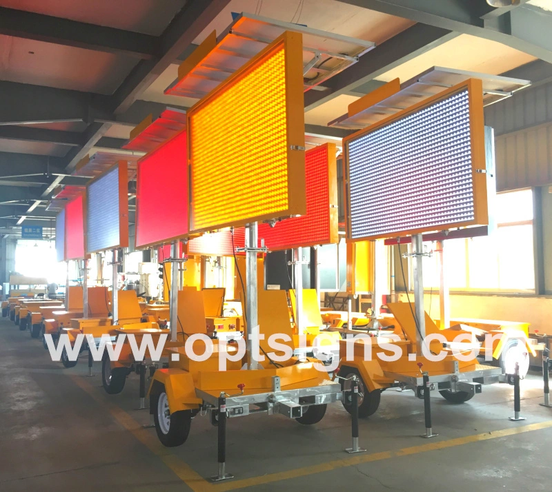 Hydraulic Lifting 360 Degree Rotatable Solar Powered Portable Electronic LED Message Sign Boards