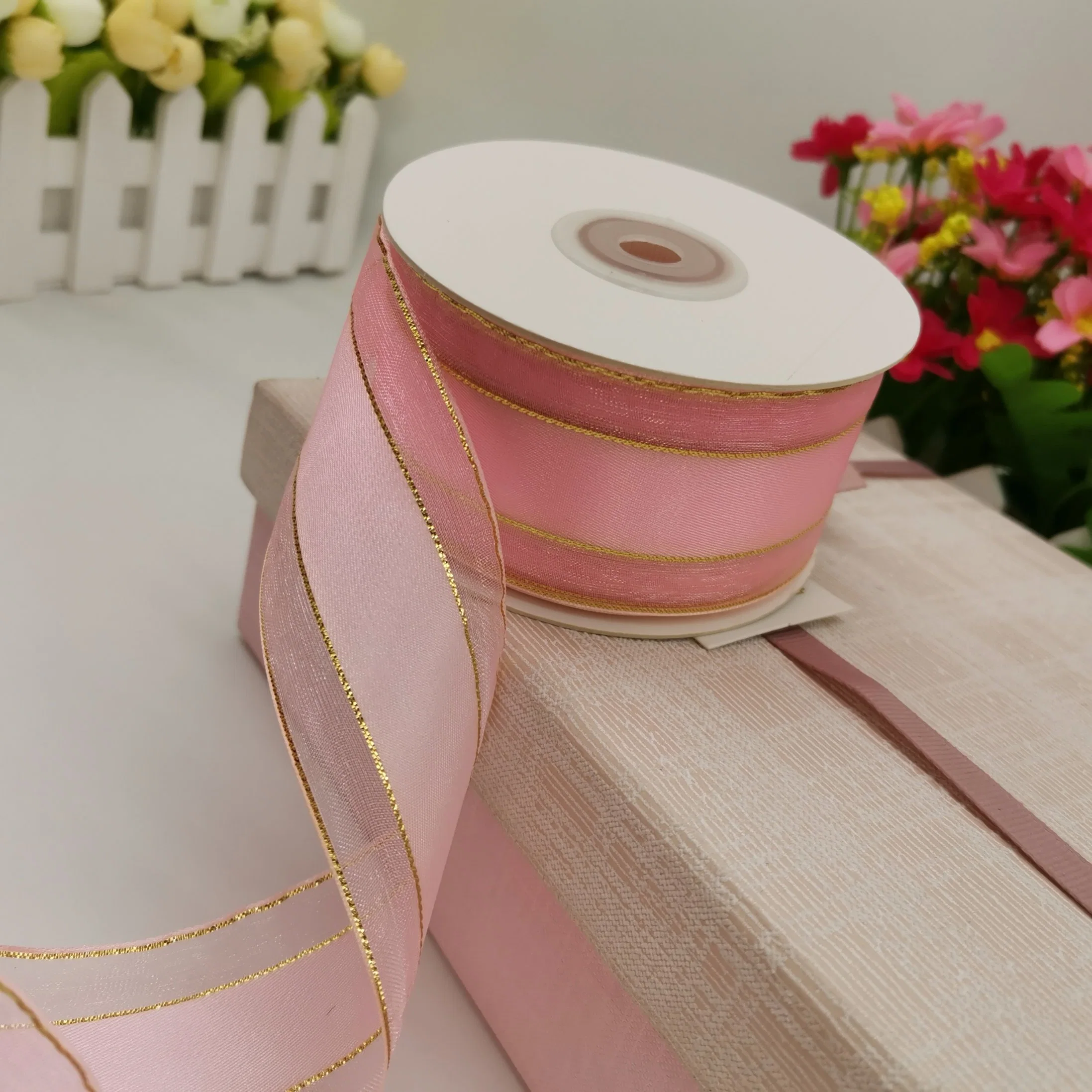 Factory/Wholesale/Supplier/OEM 100% Nylon Satin Center Organza Ribbon with Gold/Silver Trim