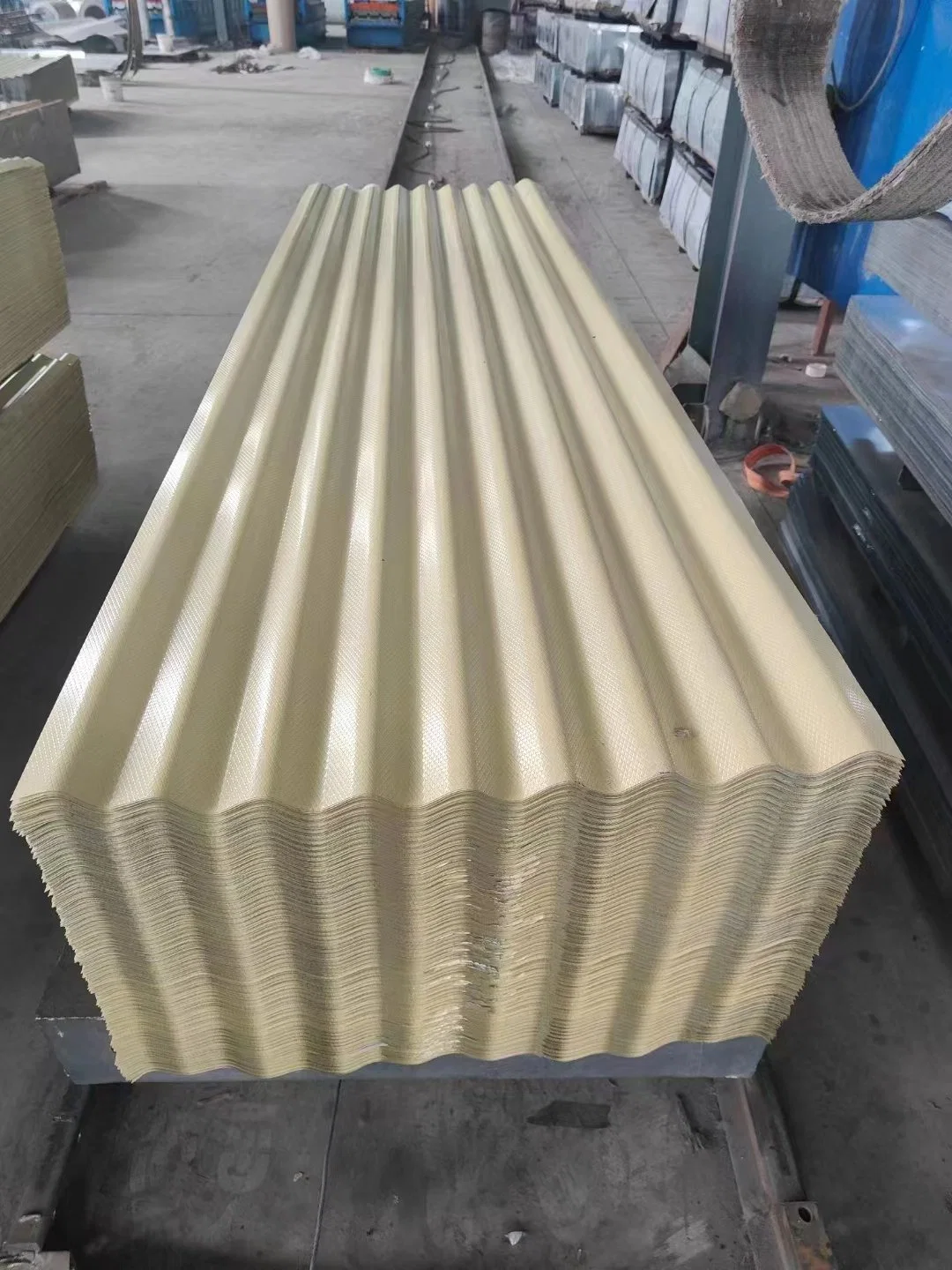 Stock RoHS Approved Quantong in Line with Marine Packaging Standards Galvanized Sheet Corrugated Steel Sheets