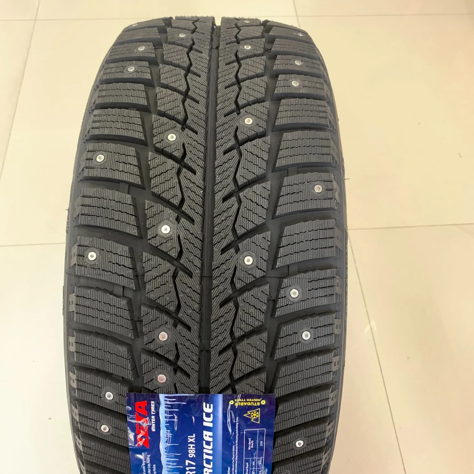 Los neumáticos Blizzak Blazer Drive Cruz Artmotion invierno nieve Hielo Nordway Tunga Zeta neumático PCR de la marca de neumáticos Studable Spike