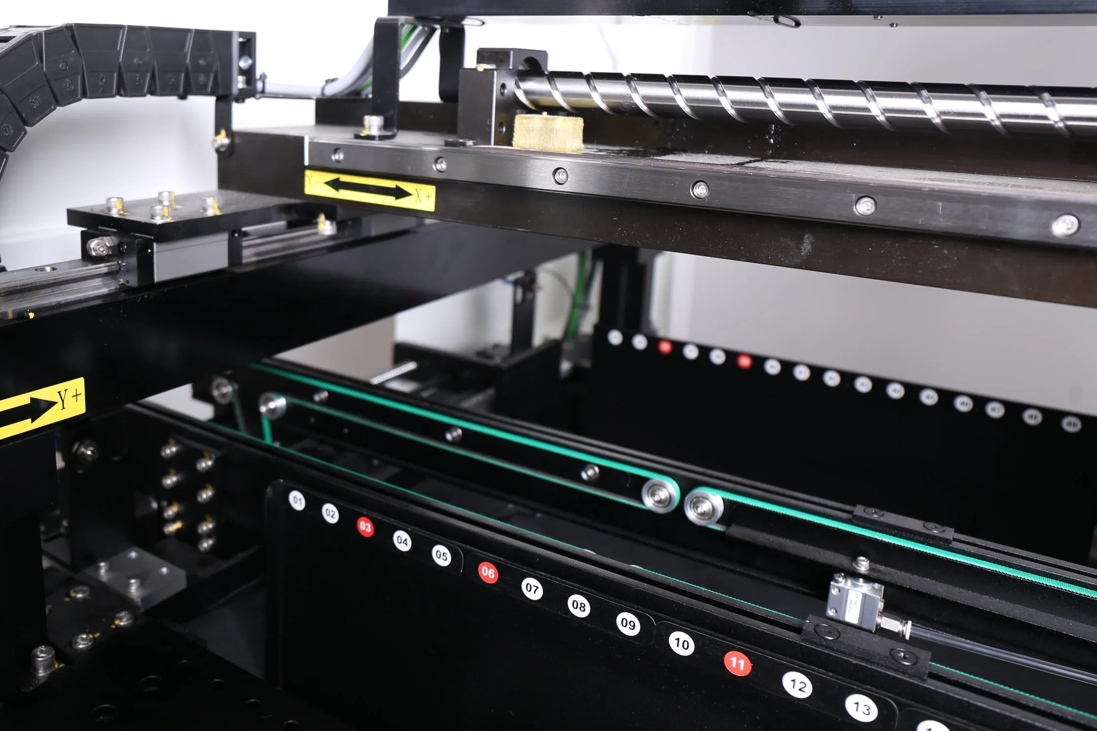 Стабильной и высокой скорости SMT захвата и установите машину (NeoDen10) для сборки печатных плат и SMD сборочной линии