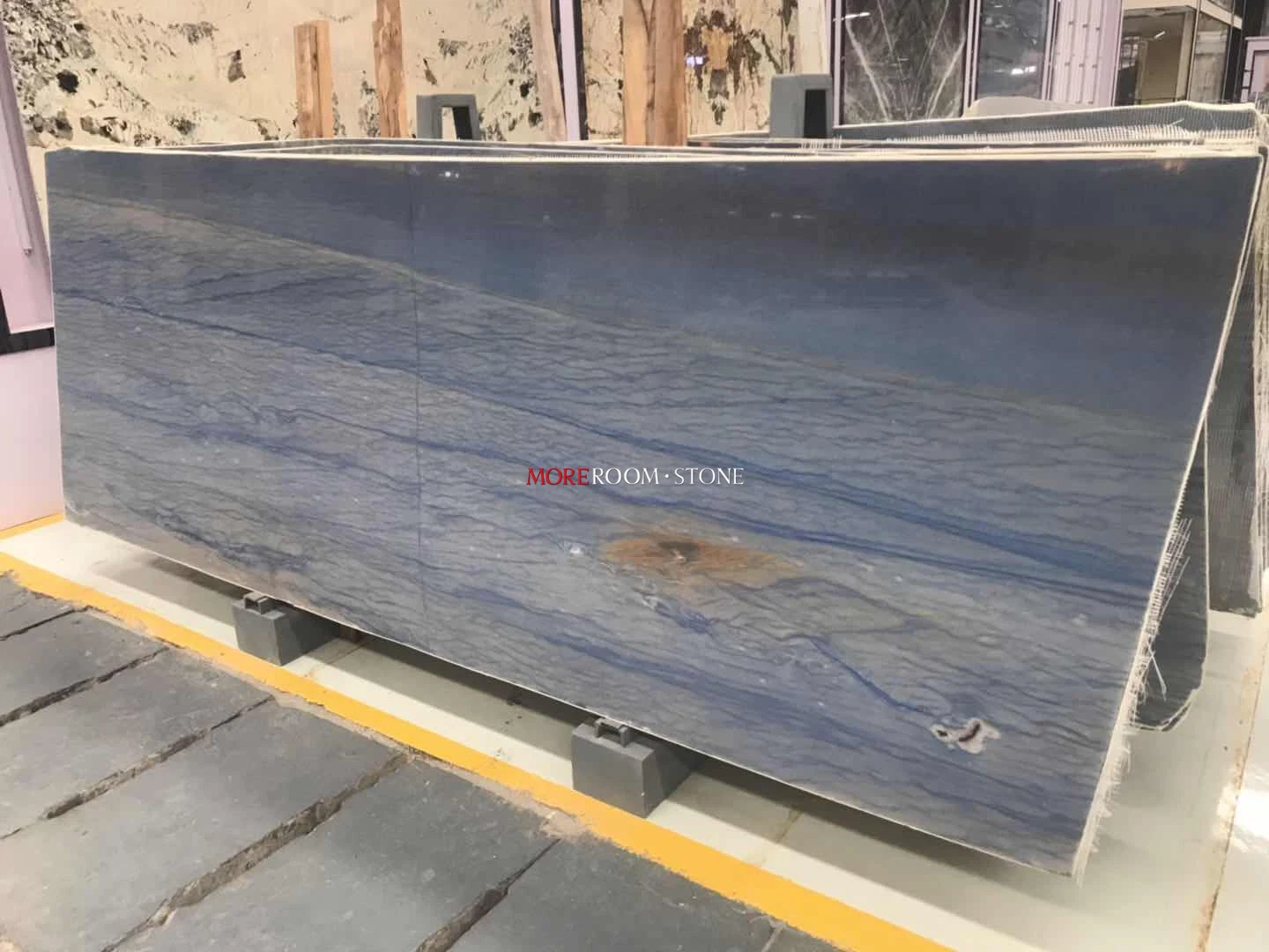 Luxurious Azul Macaubas Blue Granite Marble Countertops