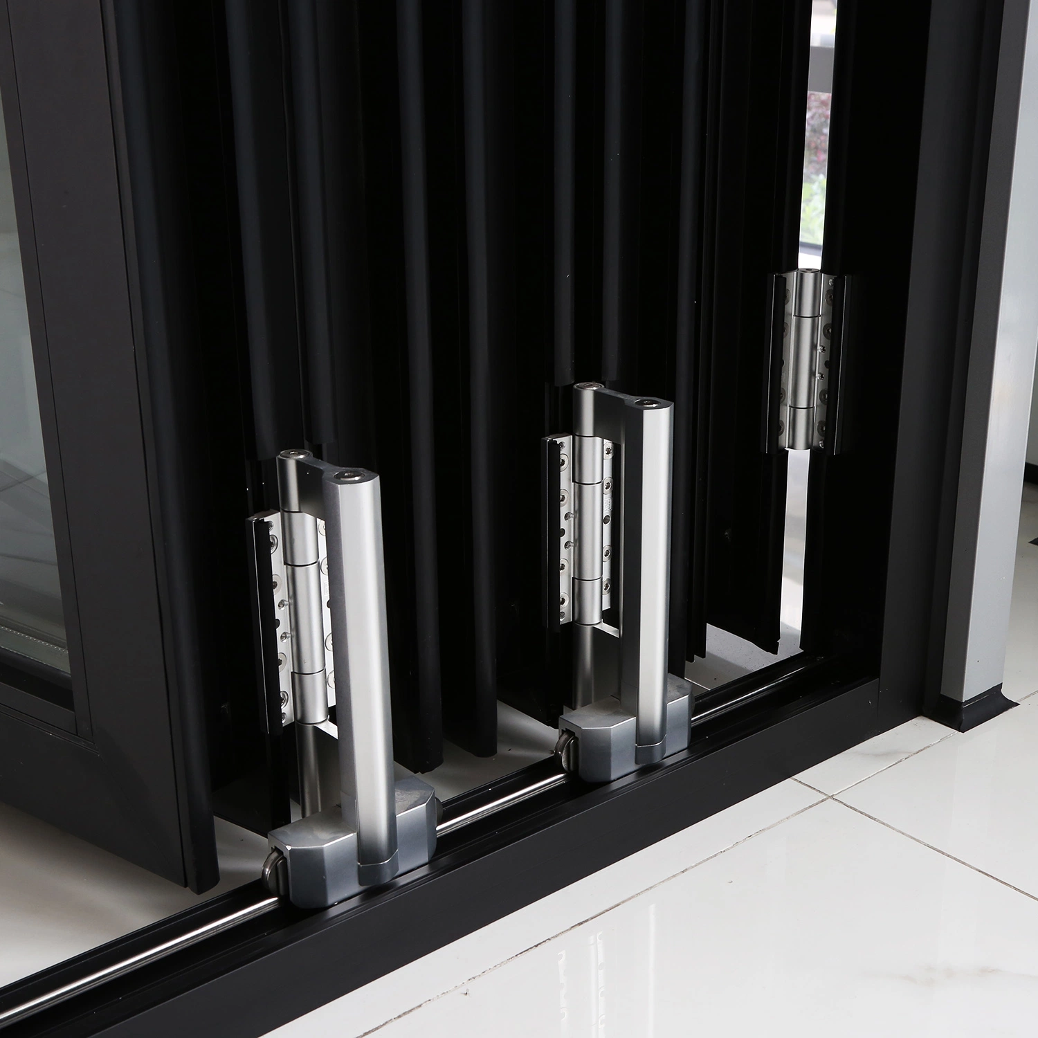 High Standard Low-E Double Glazing Aluminium Bi-Folding Door