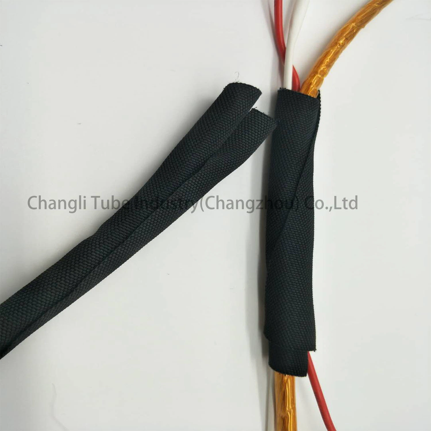 Woven Fabric Heat Shrink Cable Sleeve in Insulation in China