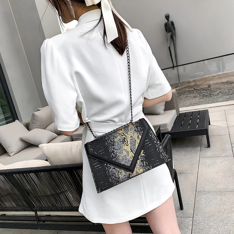 China Bolso Piel de serpiente Bolso Bolso de patrón de la moda de la Serpiente brillante Imprimir marca de lujo Designer bolsa pequeña plaza