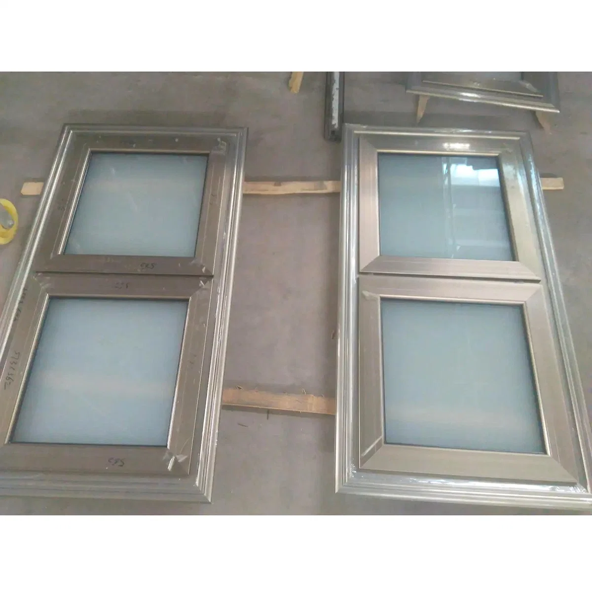 Aluminio resistente al agua Doble Glazd vidrio Casa de ventanas de salida