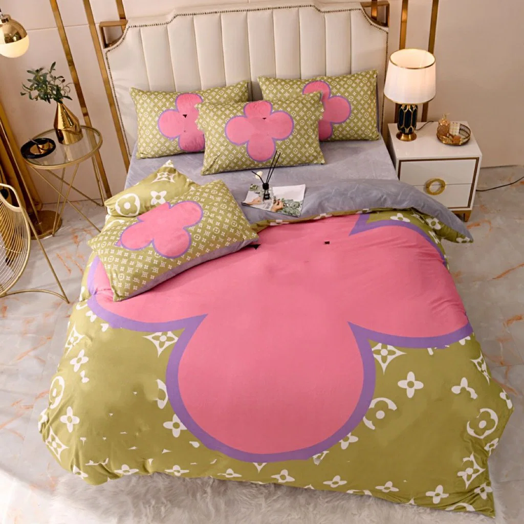 Wholesale Luxury Home Bedding Famous Brand Replica Cotton with Logo Printed Designer Bedding Sets