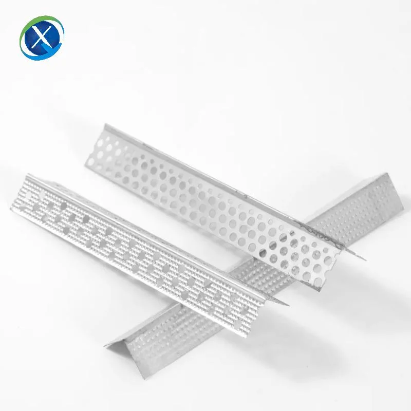 Metal Angle Bead lo suficientemente resistente para la protección de la pared, las bridas estriadas y perforadas están clavadas para un acabado liso y recto