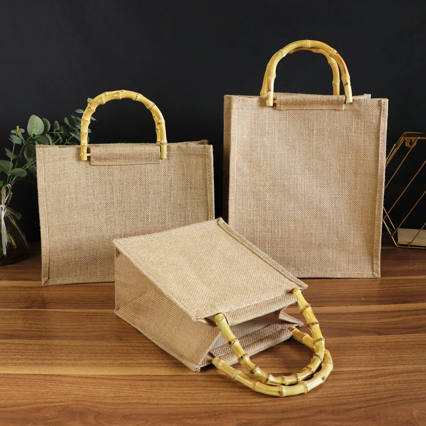 Hot Sale Custom Jute Packaging Bag with Bamboo Handle