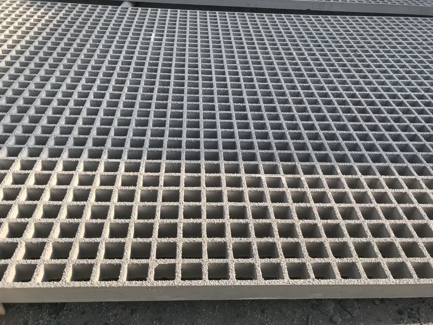 Light Weight 38*38*38mm Fiberglass Polymer FRP Grating for Platform Walk Way