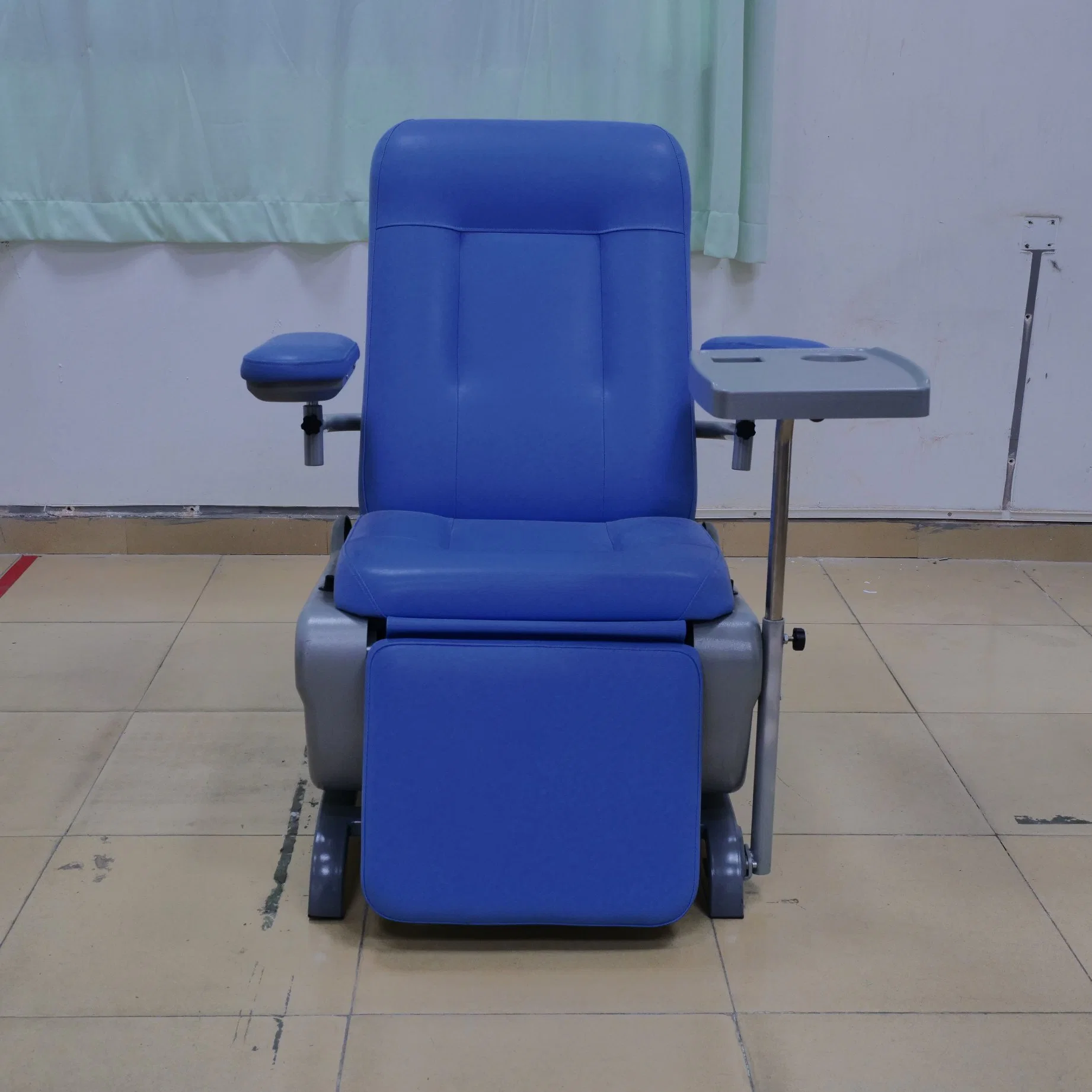 Simple Manual Blood Collecting Chair Dialysis Chair Transfusion Chair