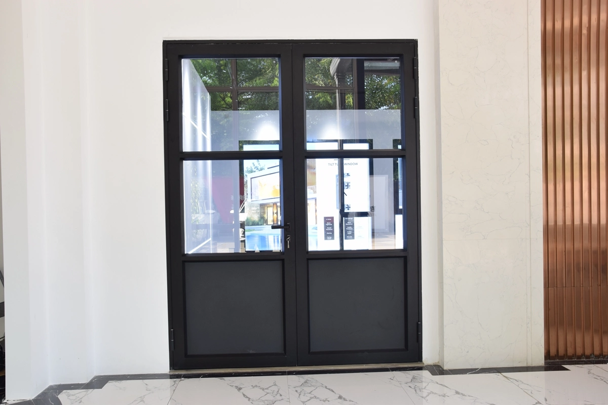 Puerta de acero de seguridad Sixinalu exterior moderno de aluminio de perfil de entrada frontal Puerta de aluminio impermeable de diseño de puerta de aleación de cemento