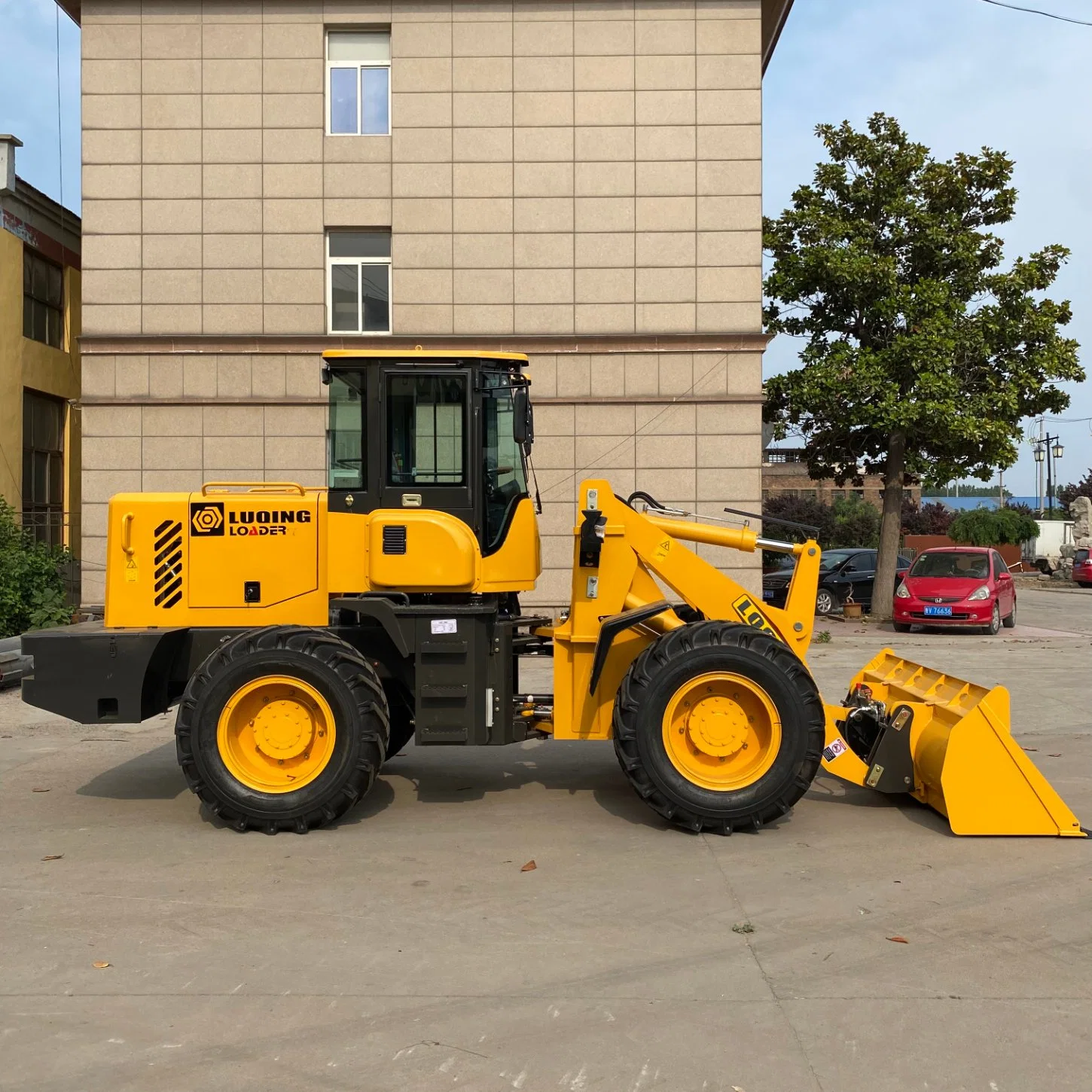 CE Middle Medium Rated Load 2.0 Ton 920 Front Bucket Shovel Wheel Loader with Ripper&Grapple Rake&Fork Grapple&High Dump Bucket&Mixer&Yto Engine