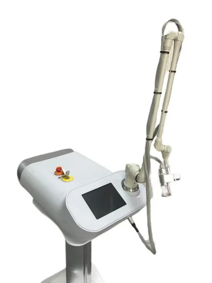 Laser fractionnel portatifs au CO2 Vaginal Prix de l'équipement de serrage de la beauté de la machine
