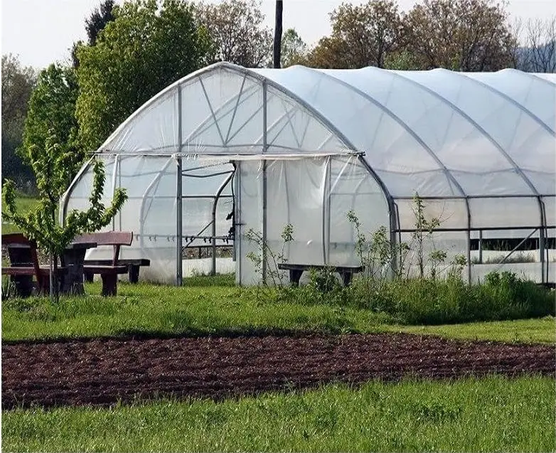 Film de serre soufflé en plastique agricole transparent résistant aux UV de LDPE