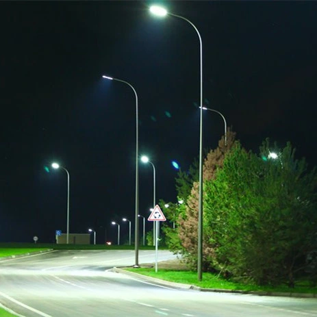 Outdoor Solar Street Light Pole Galvanized Steel Pole Customized Column 3m to 12m OEM Service