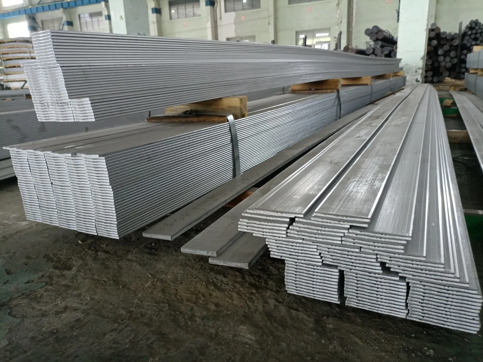 Polished 201 304 316 409 410 420 430 321 310 Stainless Steel Flat Bar 10mm Square Solid Square Steel Flat Sizes