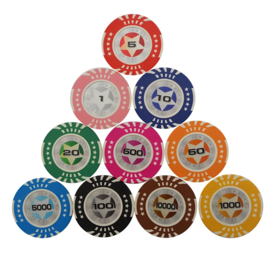 Fabricant de nouvelle conception de la puce de Poker coin jeu de puces d'argile 13,5 g de copeaux de plastique produits en promotion