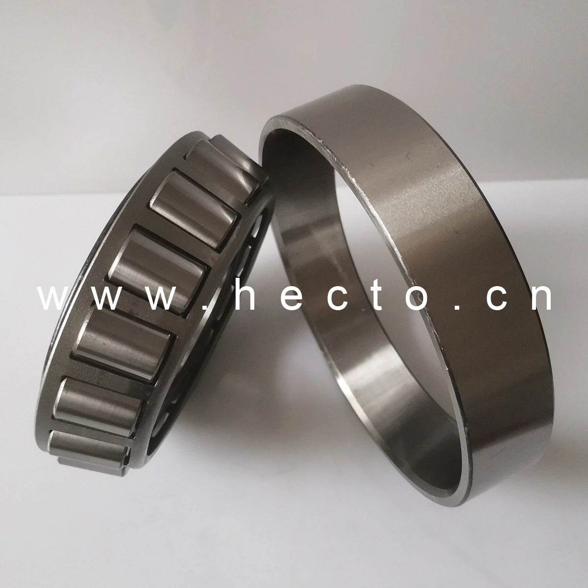 Taper Tapered Roller Bearing 32322 for Gear Gearbox Engine Auto