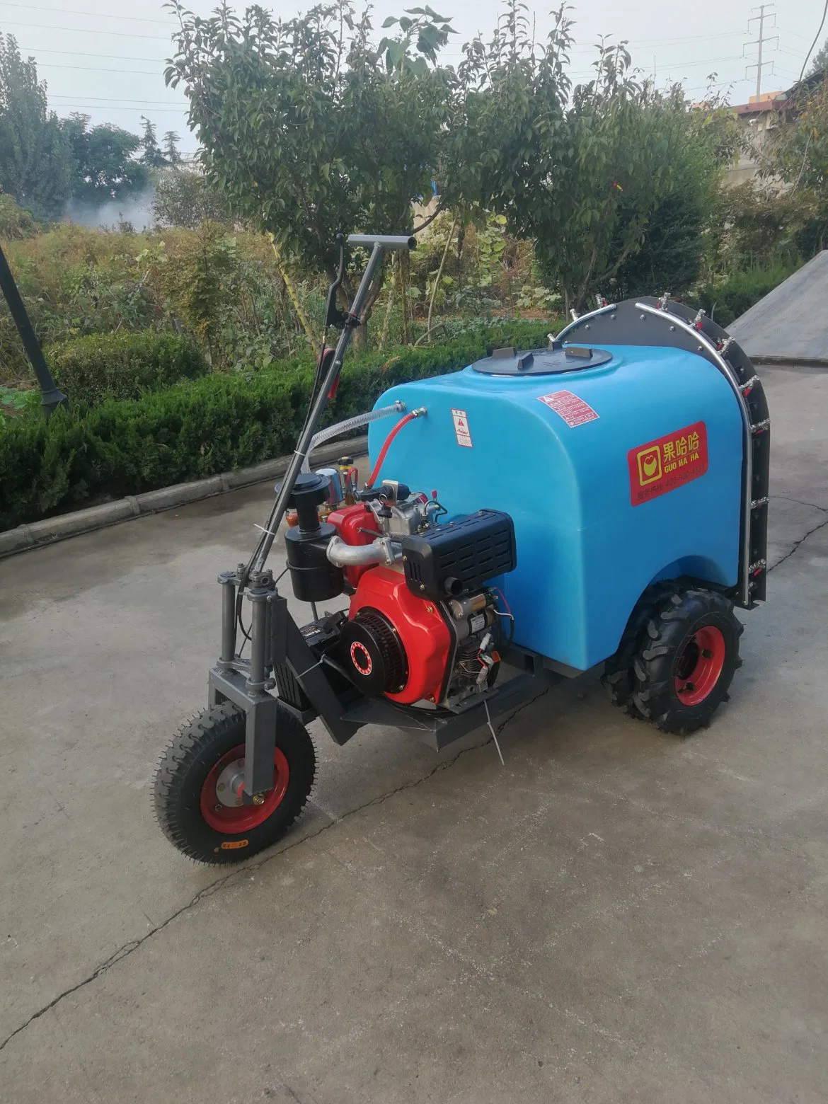 Guohaha 300 Liters Self Propelled Chemical Power Agricultural Sprayer