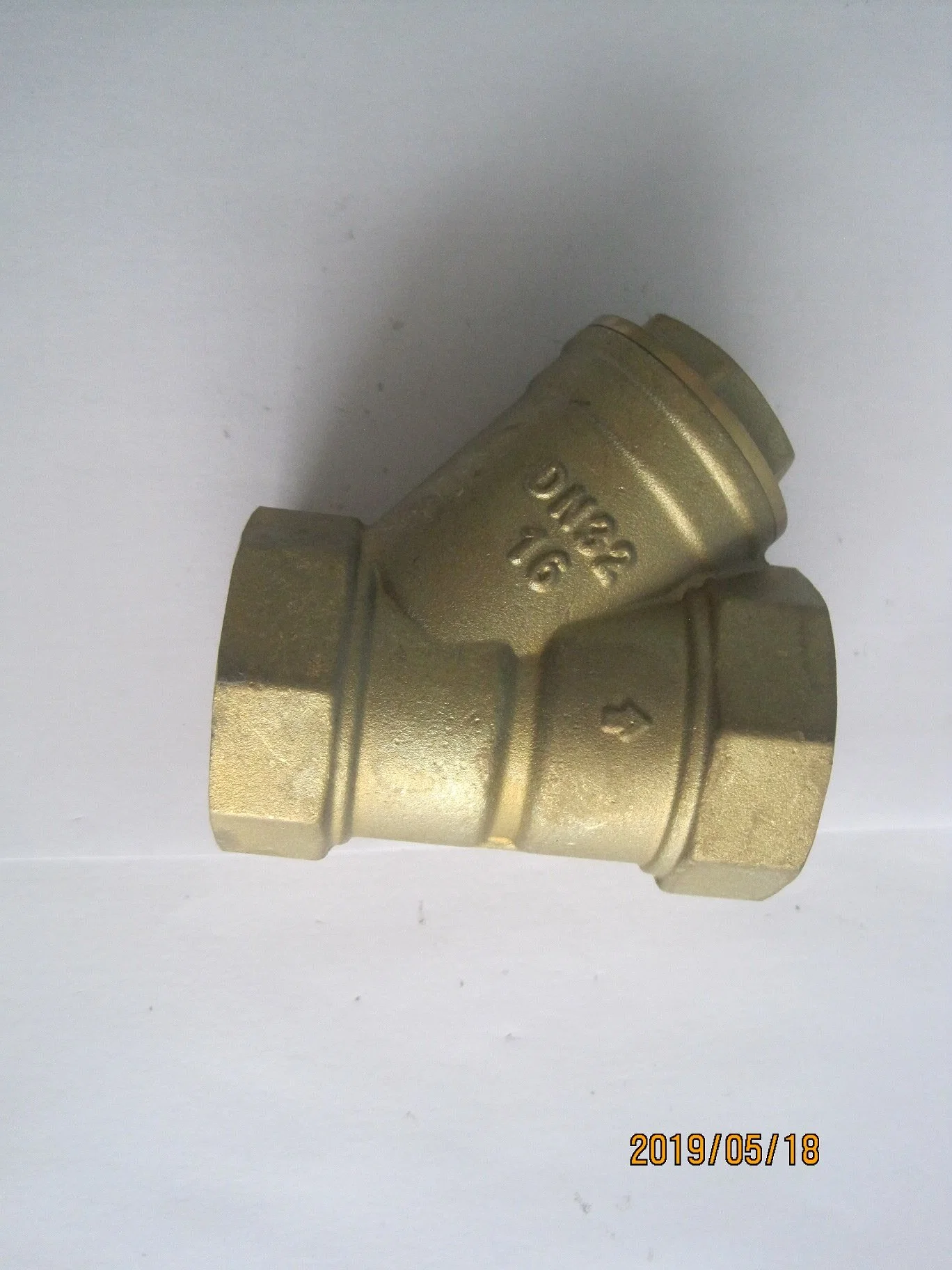 1 Inch Dn25 Brass Y-Strainer with Tapped Retainer Cap and Threaded End Connections