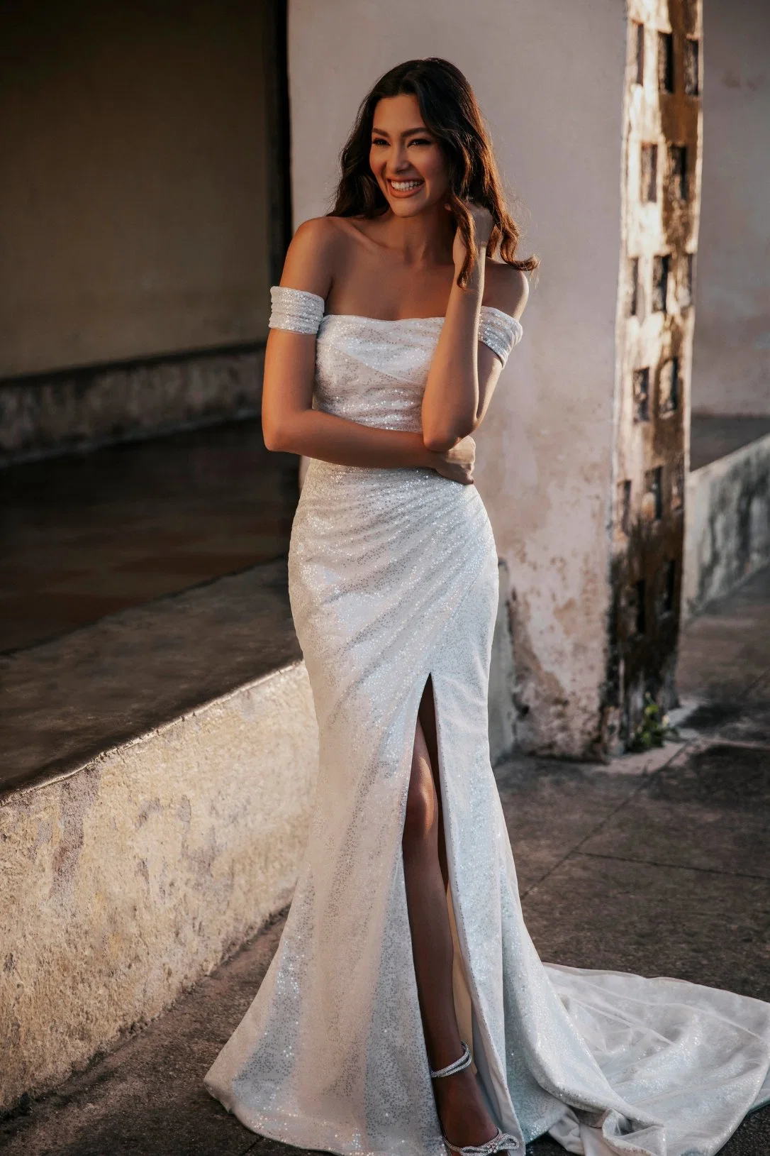 Amazing off Shoulder Long Train High Slit Sequins Wedding Evening Dress