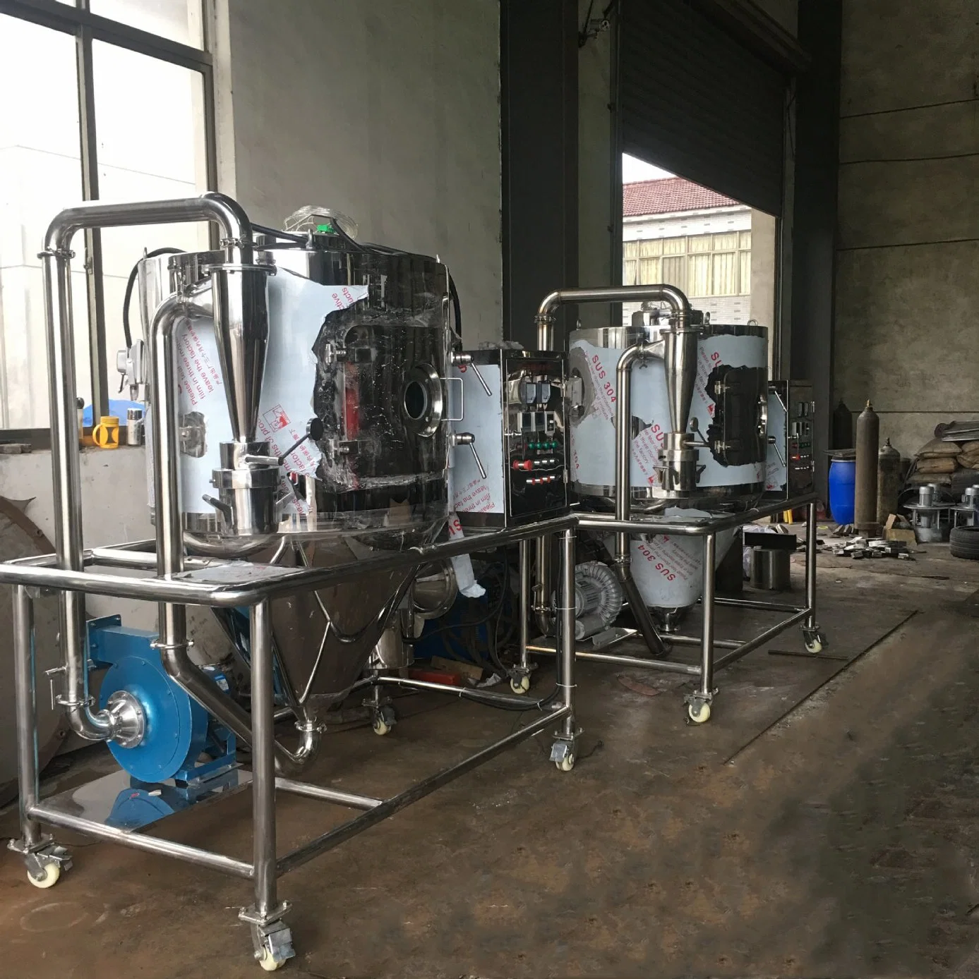 High Speed Centrifugal Spray Dryer Fluid Drying Machine for Spraying Chemical Industry Plastics Produts