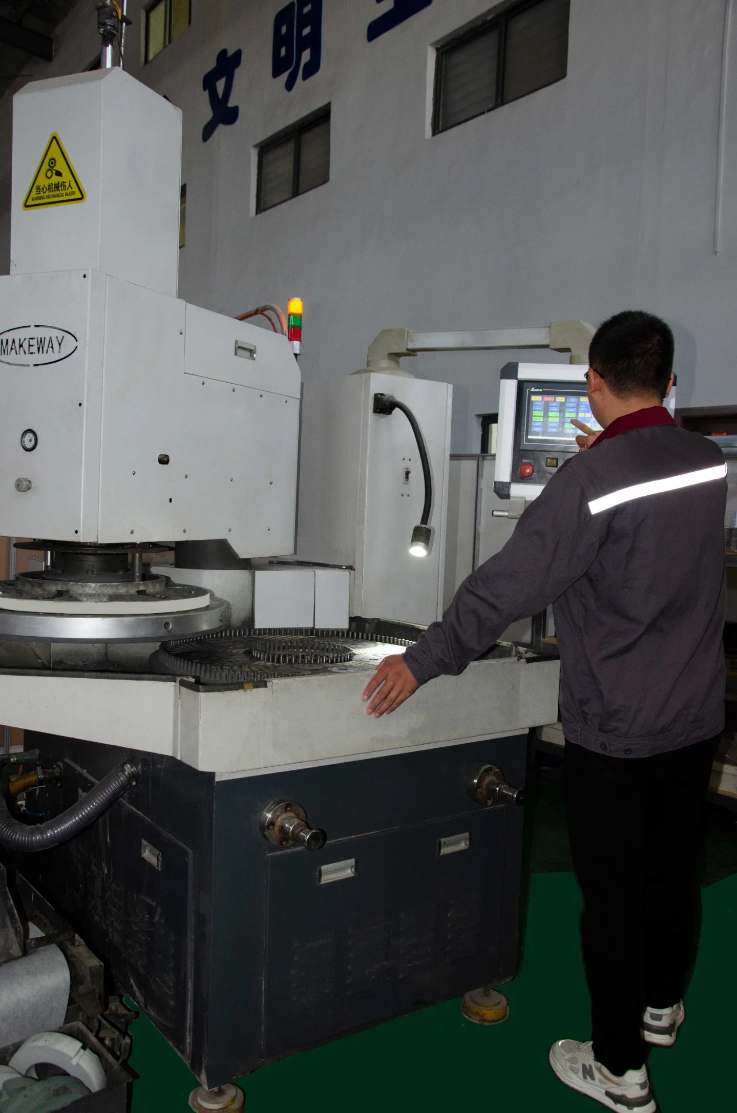 Gmm 1000mm High Precision Double Side Polishing and Grinding Machine