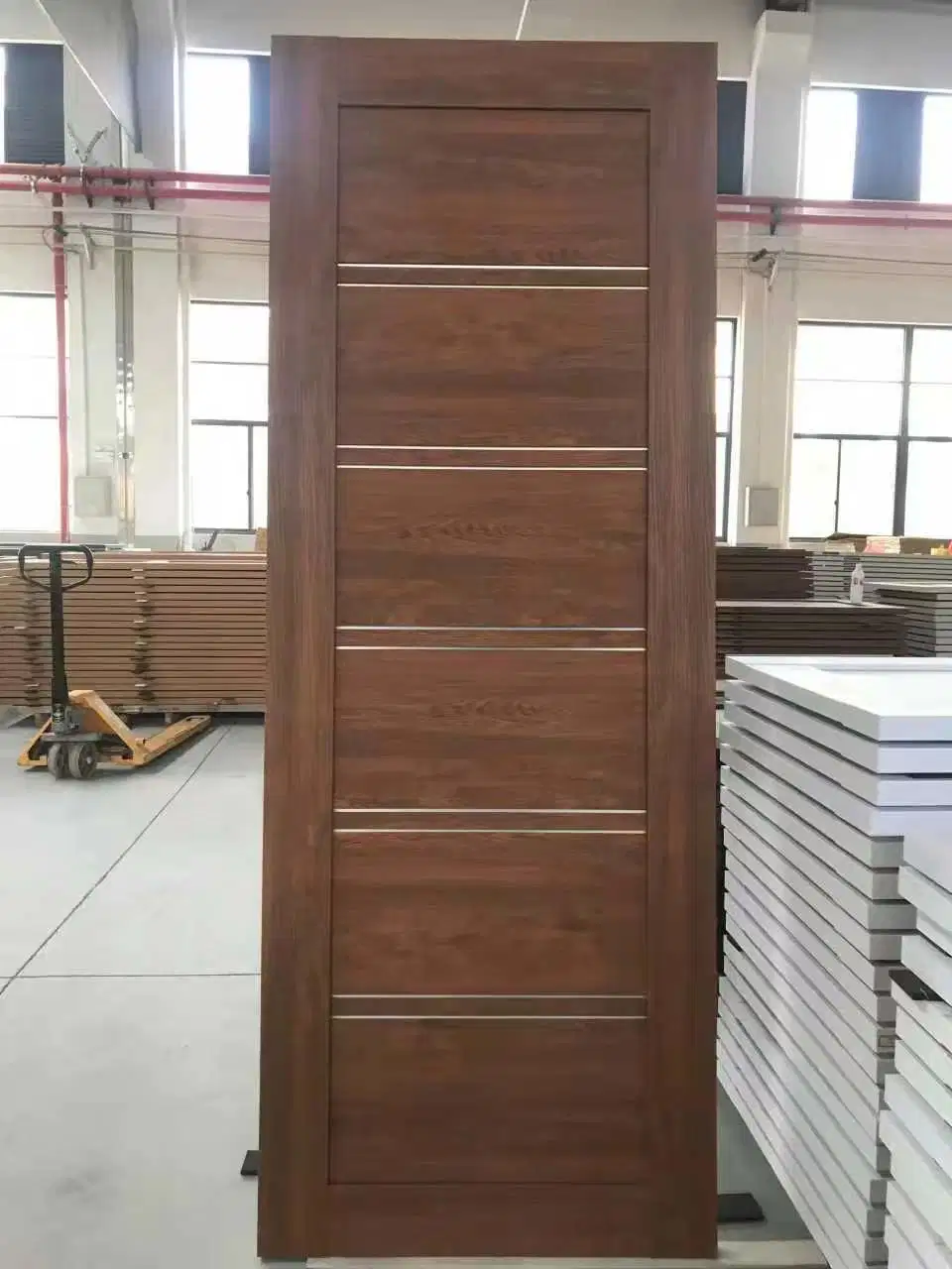 Euro diseña puertas interiores de madera MDF para Mayorista/Proveedors