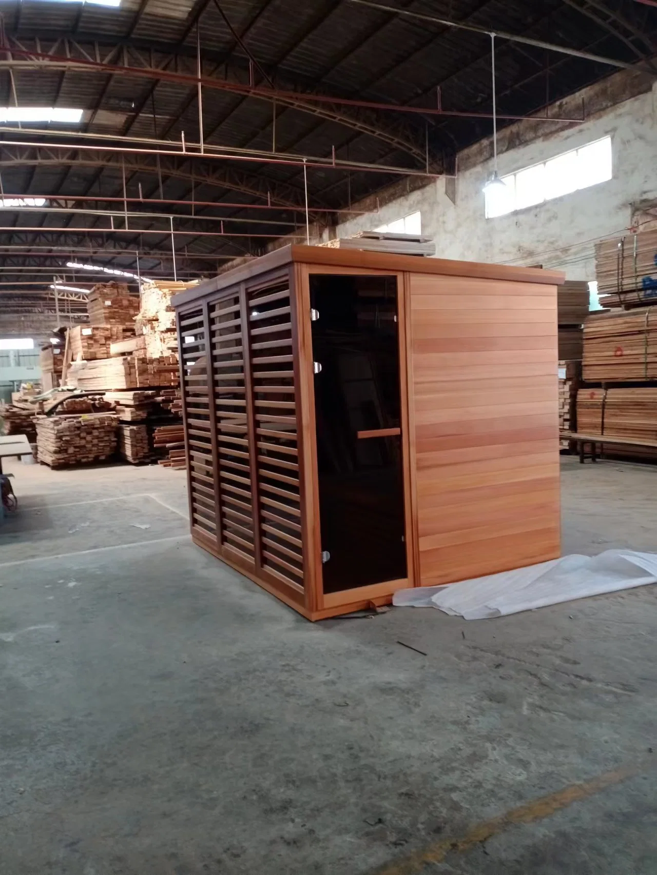 غرفة أخ شي براند Cedar Sauna المخصصة مع الطلاء