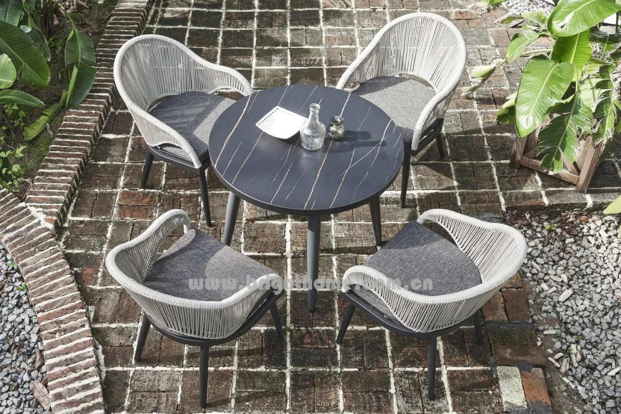 Einzigartiges Design Gartenmöbel Moderne Bistro Tisch und Stuhl Patio Woven Rope Outdoor-Essenset