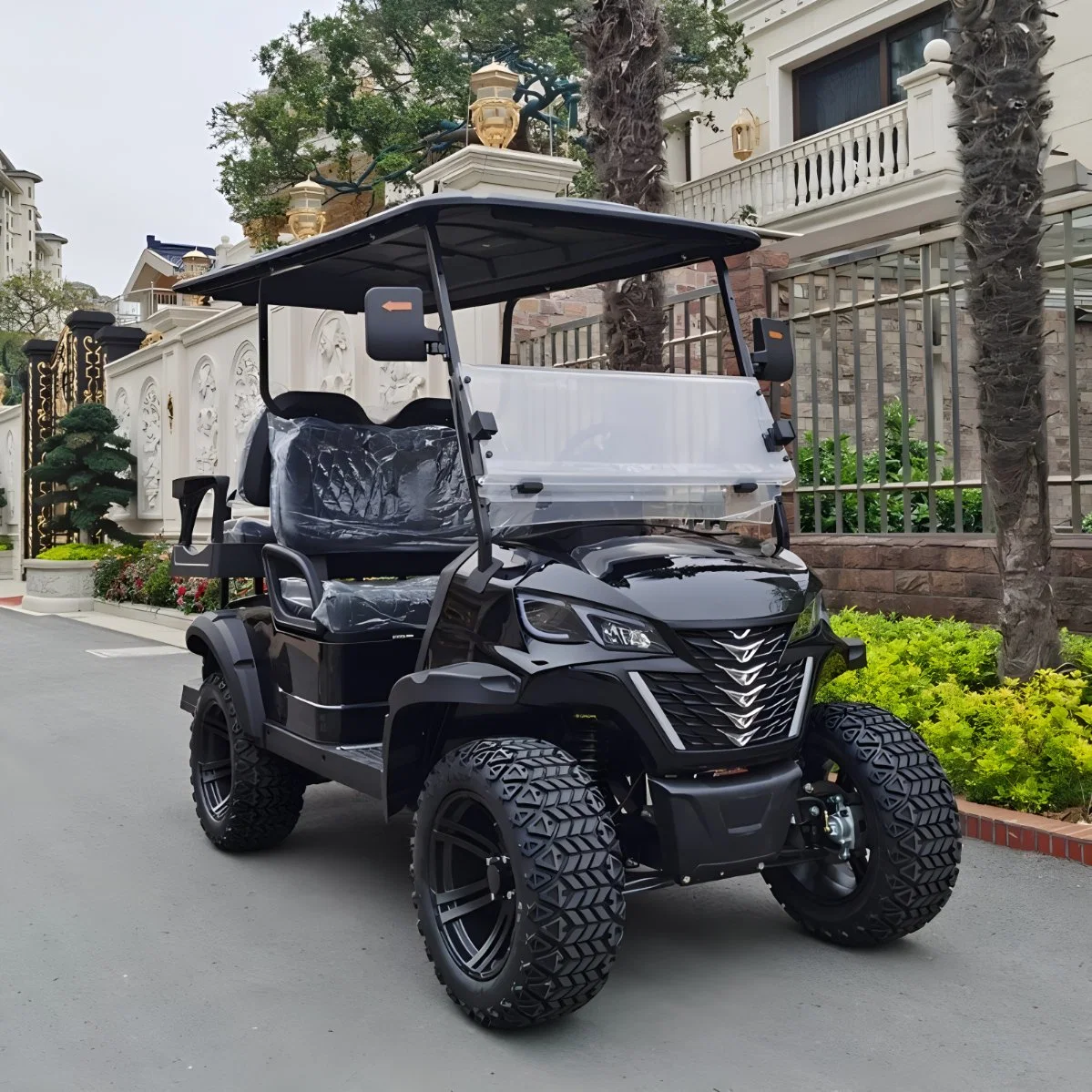 2024 Latest Four-Wheel Golf Cart with Lithium Battery Manual Cart, Customizable 2-Seater/4-Seater/6-Seater/8-Seater Golf Cart