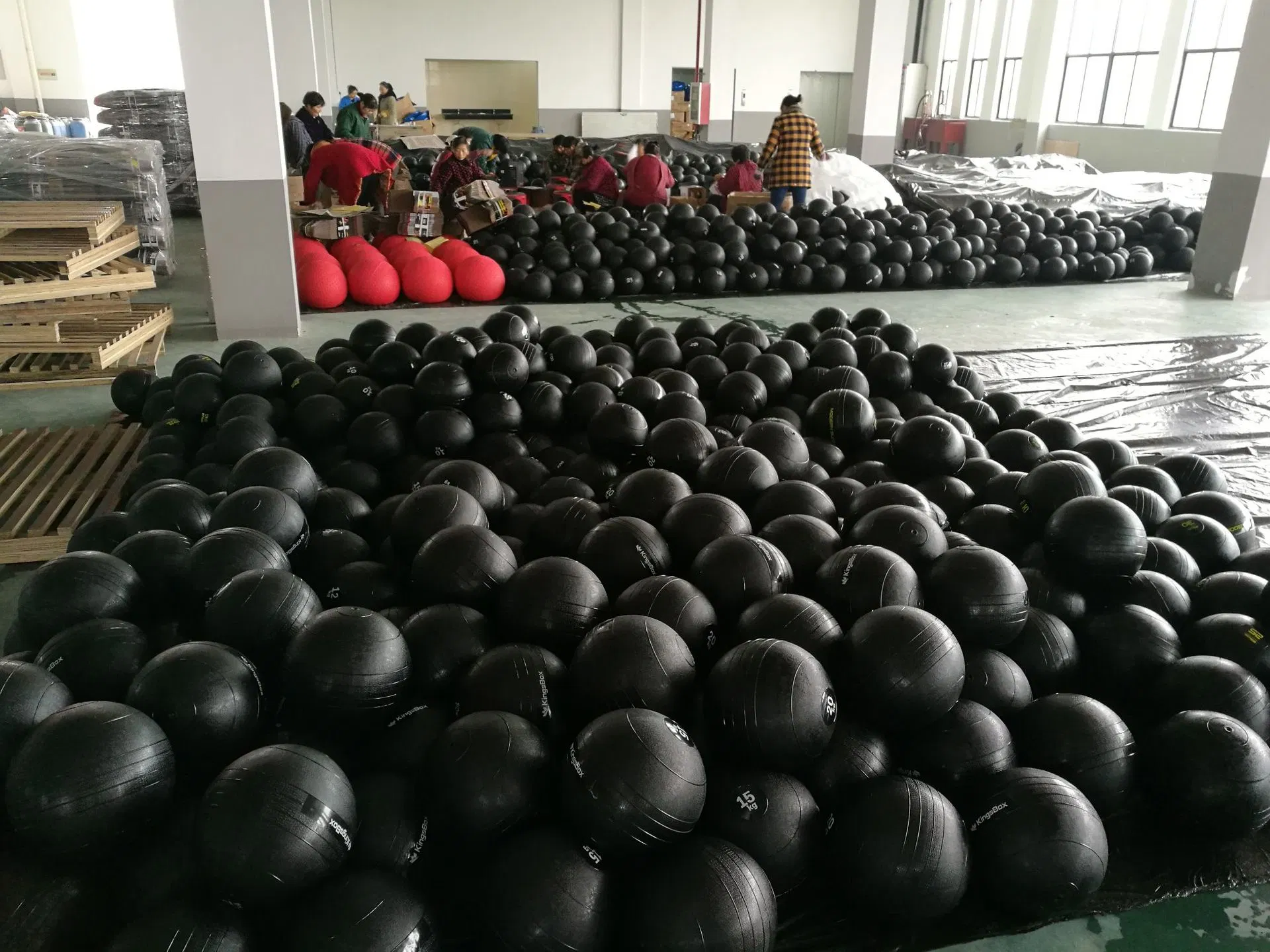 Entraînement de la force de caoutchouc ballon poids balle Slam de sable