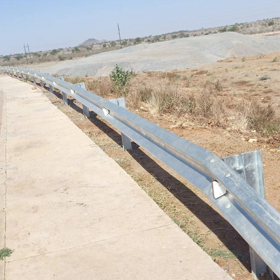 Factory Price Traffic Safety W Beam Hot Dipped Galvanized GS4 Guardrail